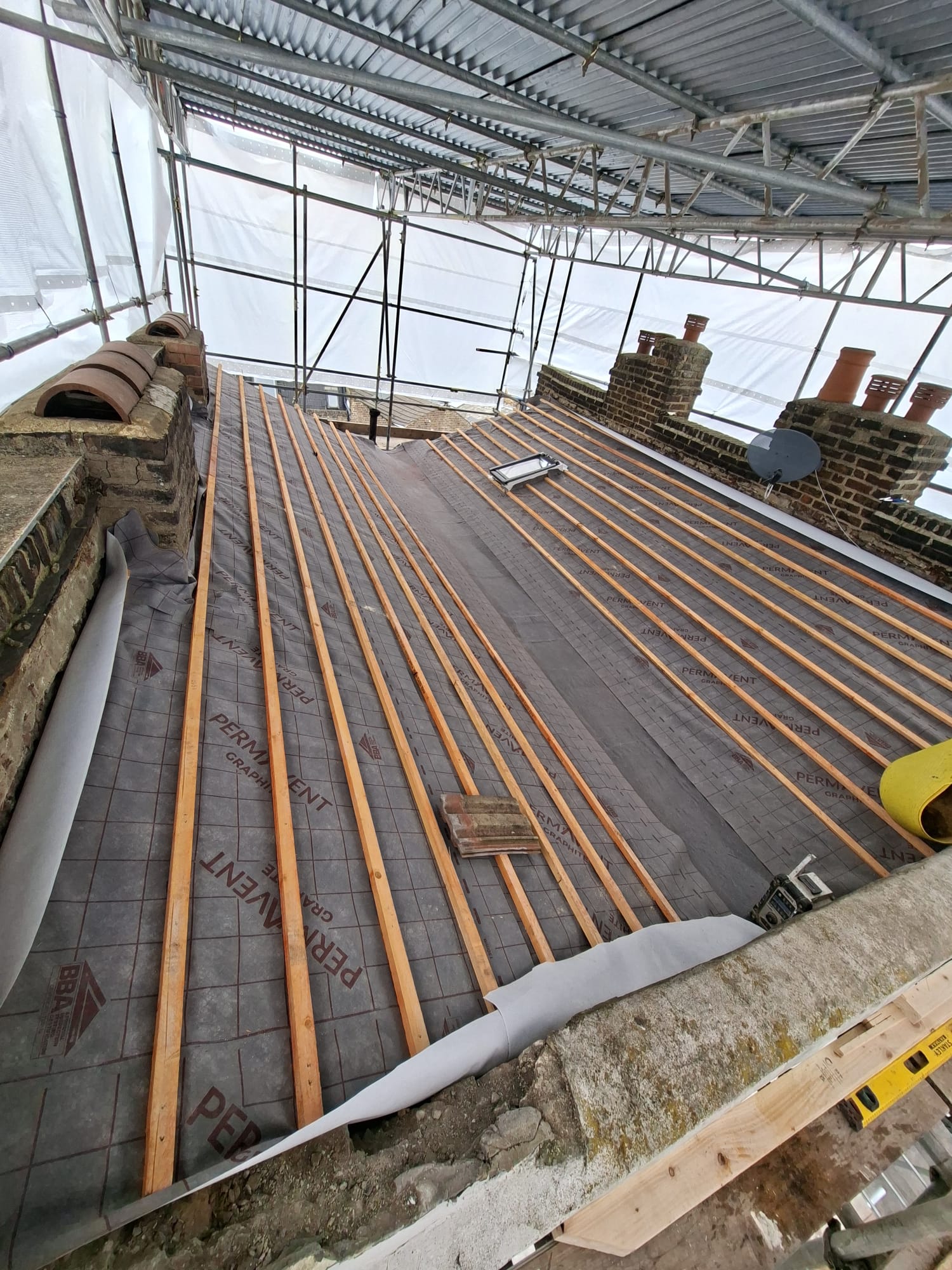 Breathable membrane and battens during full roof replacement